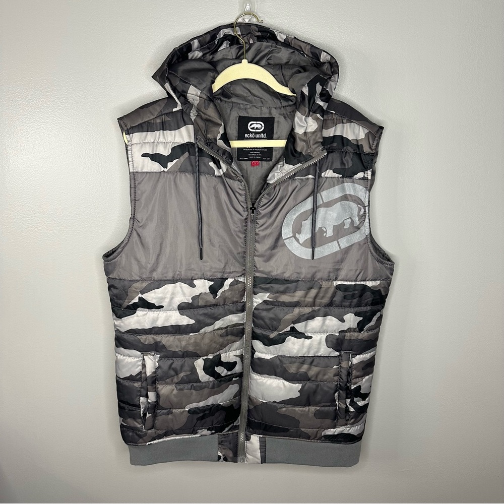 Ecko Unltd Camo Hooded Puffer Vest/Jacket Men’s Size Large